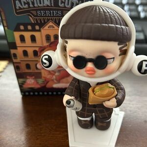 POP MART X SKULLPANDA Action Cut Gluttonous Security